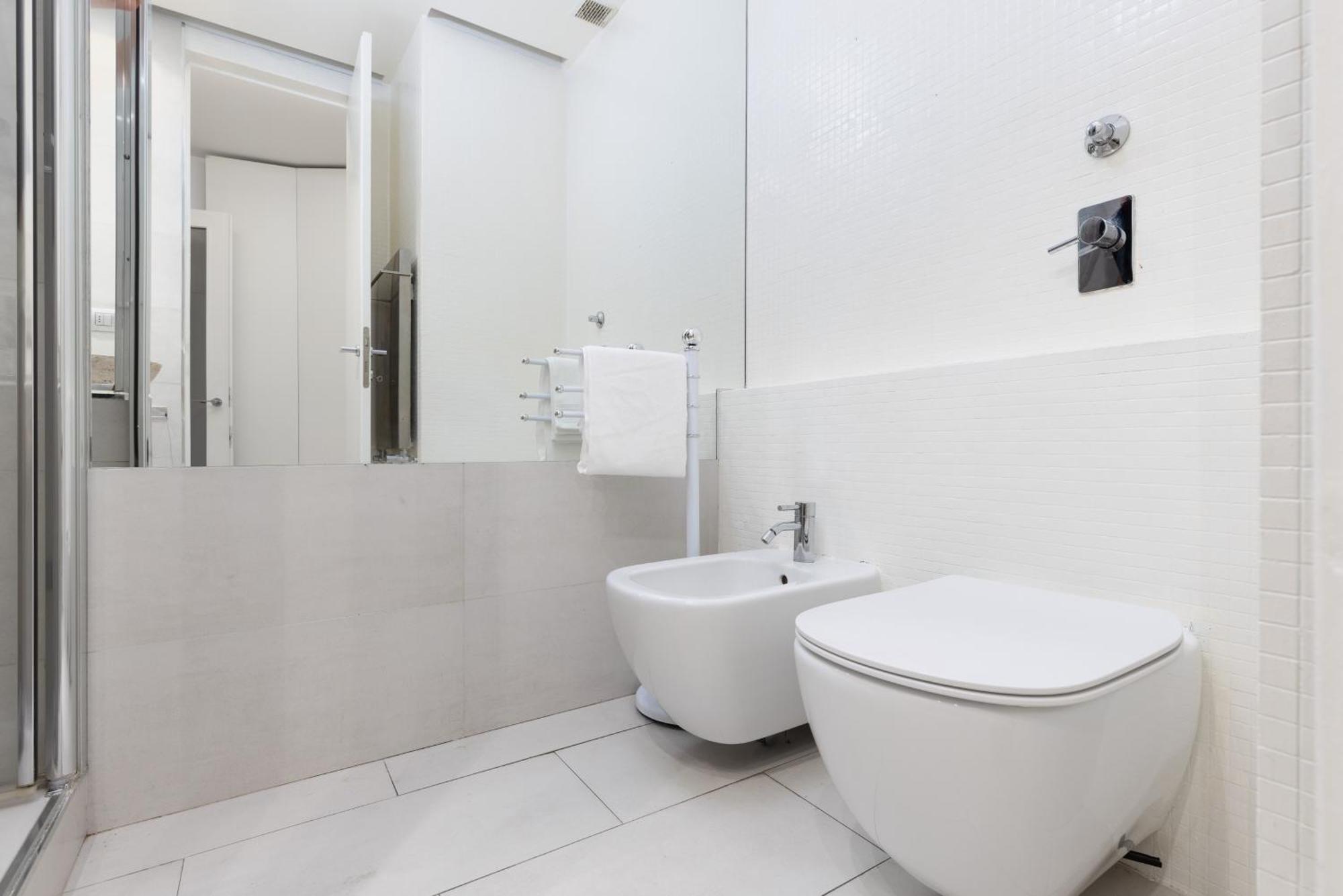 Divi Apartments Brera Suite Милано Екстериор снимка